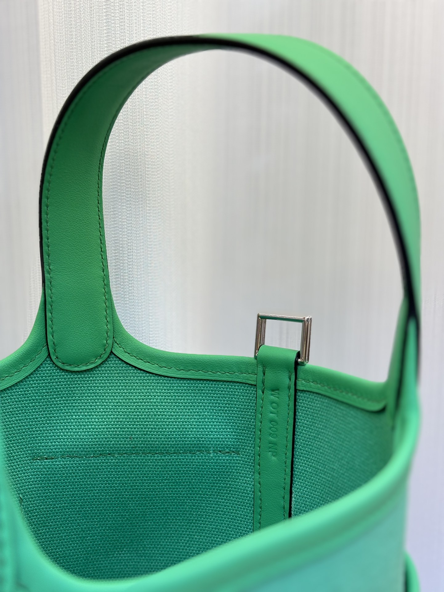 Hermes Picotin Lock 18 Pocket Bag In Vert Fizz 